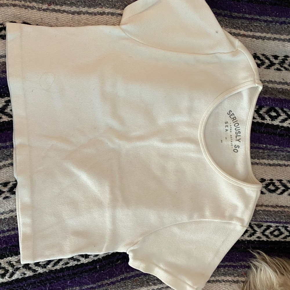 3 crop tops like new